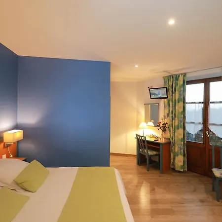 Restaurant 3 Chateaux Отель