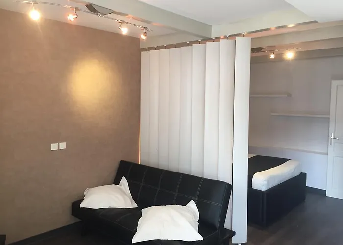 Restaurant 3 Chateaux Hotel *