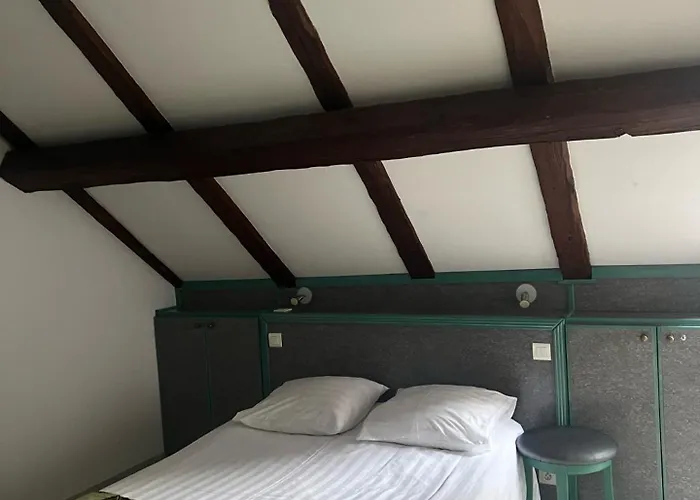 Hotel Restaurant 3 Chateaux *